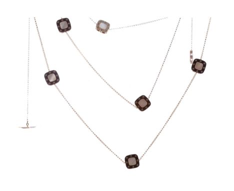 ROBERTO COIN 'POIS MOI' MOTHER OF PEARL NECKLACE, with six square sections inlaid with mother of pearl, 81cm long, with round