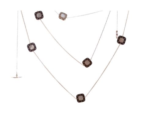 ROBERTO COIN 'POIS MOI' MOTHER OF PEARL NECKLACE, with six square sections inlaid with mother of pearl, 81cm long, with round