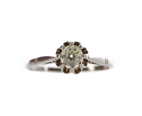 DIAMOND SOLITAIRE RING, set with an old cut diamond of approximately 0.33 carats, unmarked, size K 1/2, 2.2g