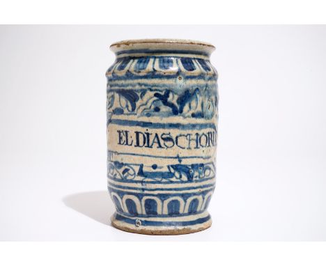 A blue and white Antwerp maiolica albarello drug jar, ca. 1580 H.: 17,5 cm - Dia.: 11 cm  Condition reports and high resoluti
