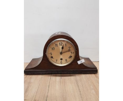 MANTLE CLOCK WITH KEY
