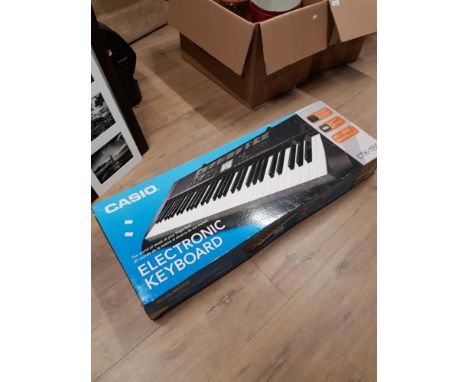 BOXED CASIO ELECTRONIC KEYBOARD