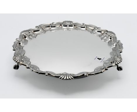 An Edwardian silver Goldsmiths &amp; Silversmiths Company salver, diameter 26cm, approx. 17.2oz