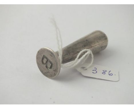 Silver pipe tamper