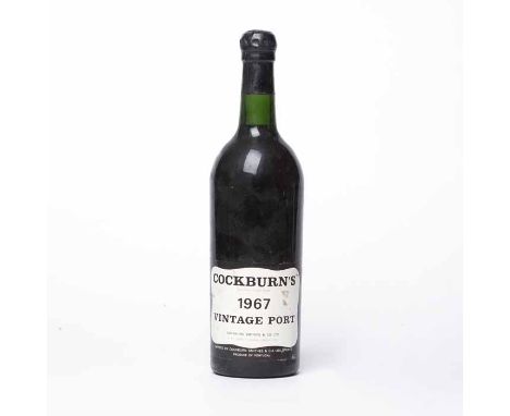COCKBURN'S VINTAGE 1967
Vintage Port, shipped by Cockburn Smithes & Co. Ltd., 25 St. James's Square, London S.W.1. Full bottl