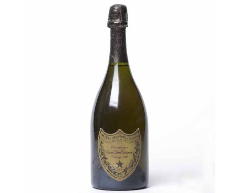 CUVEE DOM PERIGNON 1982
Vintage Champagne by Moet & Chandon. 75cl, 12.5% volume. CONDITION REPORT: Seal very good, some wear 