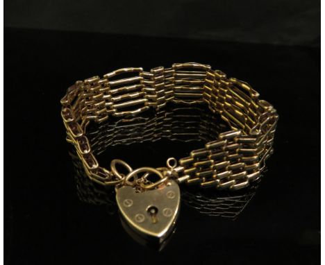 A 9ct gold gate bracelet with padlock clasp and safety chain, 16.2g 