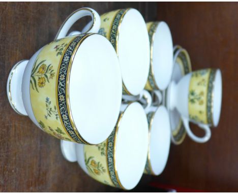 A Wedgwood India pattern tea set with seven saucers and six cups