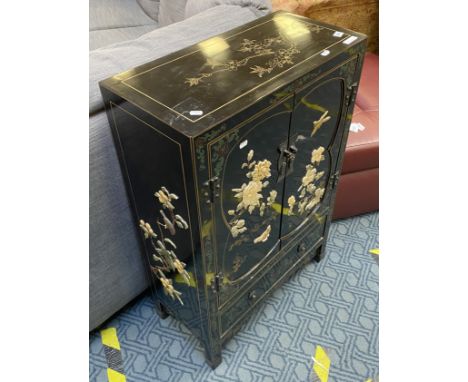 CHINESE LACQUERED MOTHER OF PEARL CABINET