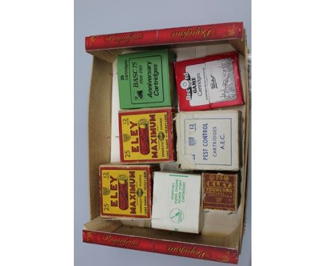 A COLLECTION OF COLLECTOR'S CARTRIDGES IN ORIGINAL VENDOR'S BOXES, including two Ely Maximum boxes and twenty cartridges, one