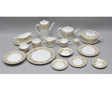 A ROYAL WORCESTER "HYDE PARK" PATTERNED AND GOLD LEAF DECORATED DINNER SET, comprising;- 14 x dinner plates, 14 x side plates