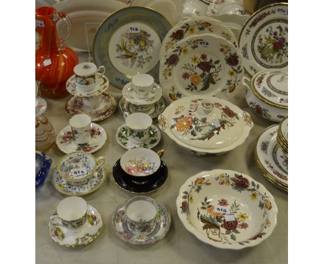 Ceramics - a Palisey Sheridan pattern bowl, 4 plates, tureen; ten cabinet cups and saucers including Copeland Spode Chinese R