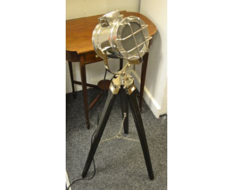 Interior Design - an industrial chromed spot light lamp (1)