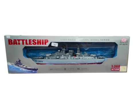 LARGE SCALE MODEL BATTLESHIP 