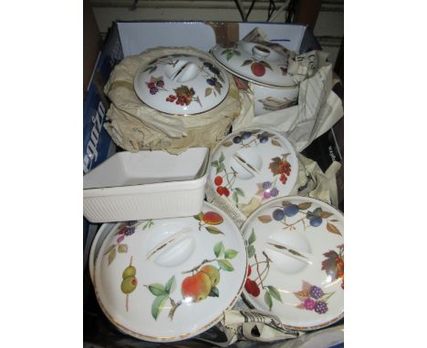 An extensive collection of Royal Worcester Evesham pattern tableware and Royal crested china7x plates - 25cm diameter plates8