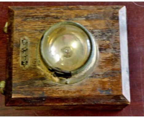 British WWI/II Officers Tunnel Lamp, with ever ready battery. 