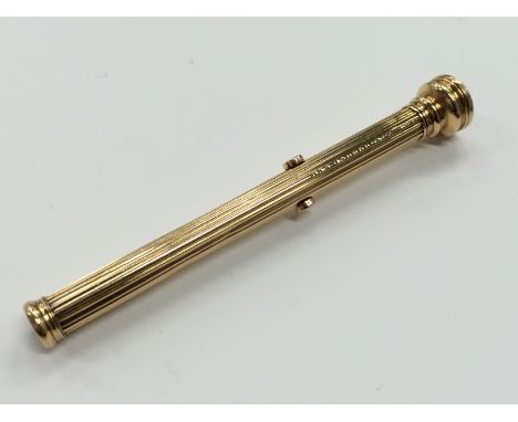 An 18 carat gold R & S Garrard combination propelling pencil and dip pen (14 carat gold Watermans nib) with bloodstone mount 