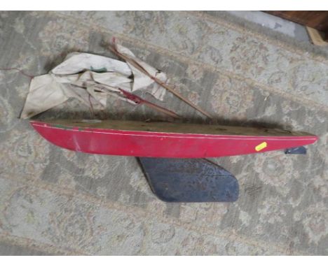 A vintage pond yacht A/F