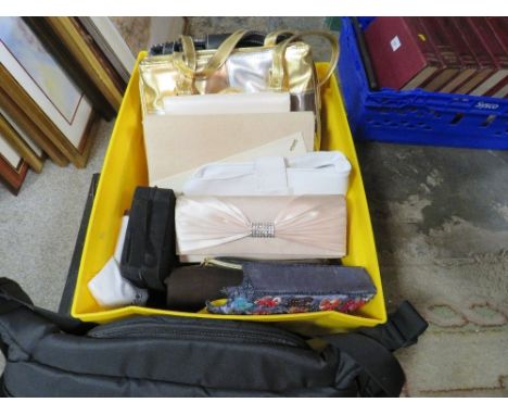 A tray of assorted vintage handbags etc