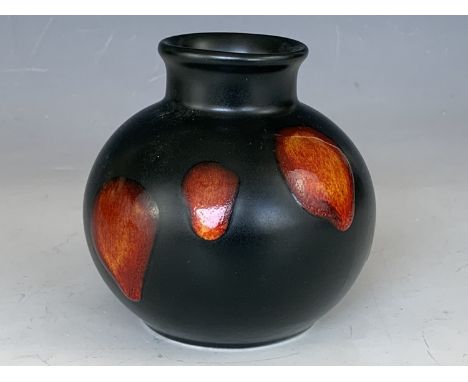 A contemporary Poole Pottery spherical vase, 10 cm