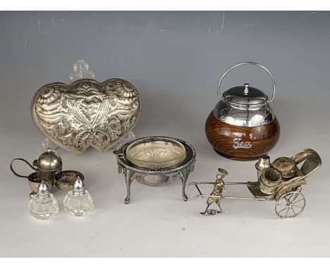 Electroplate including a 1920s tea caddy, South Asian novelty cruet set modelled as a rickshaw etc