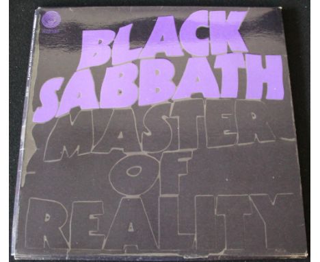 BLACK SABBATH - MASTER OF REALITY - A fantastic complete 1st UK pressing of the 1971 release on Vertigo swirl (6360 050). The