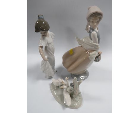 THREE NAO FIGURES TO INCLUDE GEESE