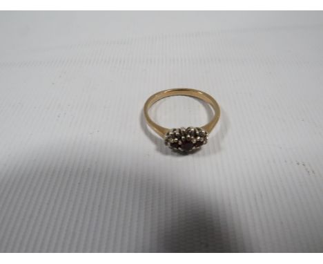 A HALLMARKED 9CT GOLD DRESS RING