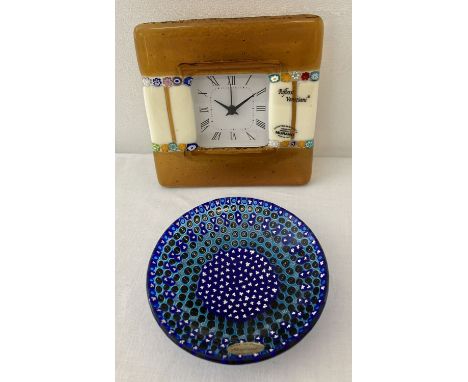 2 modern pieces of decorative Murano glass. A boxed battery operated mantel clock together with a small circular bowl in blue