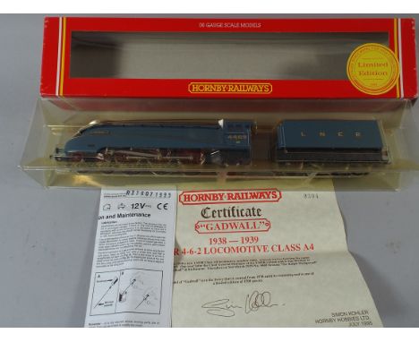 00 Gauge Hornby Railways R.376 LNER 4-6-2 A4 Gadwall 4469 Special Edition 0304/1500
