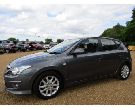 Make &amp; Model: Hyundai I30 ComfortDate of Reg: AY60 YKEColour: Greycc: 1396MoT: 10-09-2022Fuel Type: PETROLMileage: 91kTra