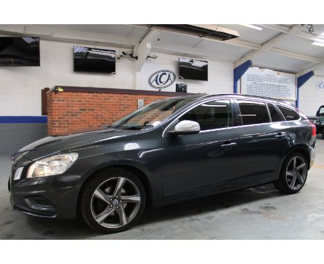 Make &amp; Model: Volvo V60 R-Design D2Date of Reg: AJ62 YOAColour: Greycc: 1560MoT: 07-04-2023Fuel Type: DIESELMileage: 98kT