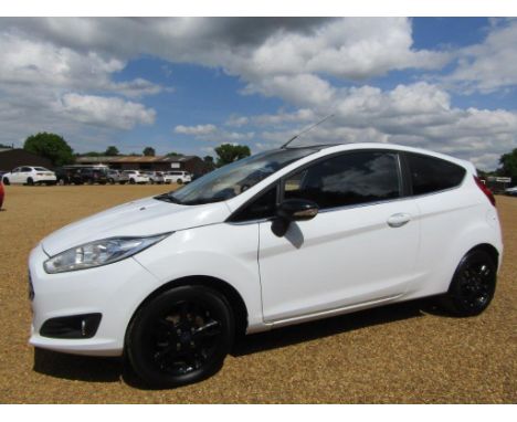 Make &amp; Model: Ford Fiesta Zetec White EditDate of Reg: GY65 XAZColour: Whitecc: 998MoT: 16-12-2022Fuel Type: PETROLMileag