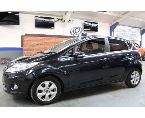 Make &amp; Model: Ford Fiesta Titanium Eco II TDDate of Reg: WR62 HDXColour: Blackcc: 1560MoT: 15-11-2022Fuel Type: DIESELMil