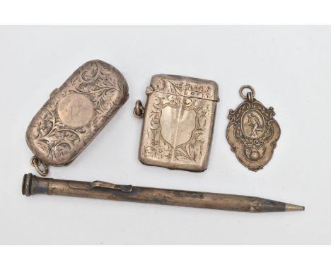 A SMALL ASSORTMENT OF SILVER ITEMS, to include a silver sovereign case, hallmarked 'Aaron Lufkin Dennison' Birmingham 1910, a