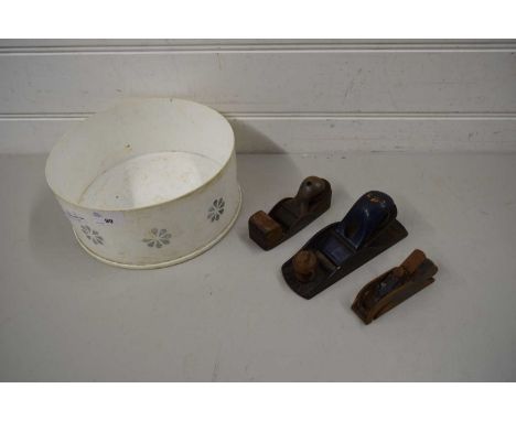 THREE VINTAGE WOODWORKING PLANES