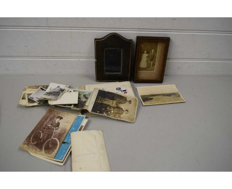 BOX OF VARIOUS VINTAGE PHOTOGRAPHS