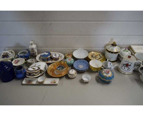 MIXED LOT VARIOUS CERAMICS, TRINKET BOXES, PIN DISHES ETC