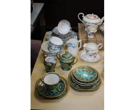 Assorted part services to include Royal Albert 'Queen's Messenger', Aynsley and Noritake 