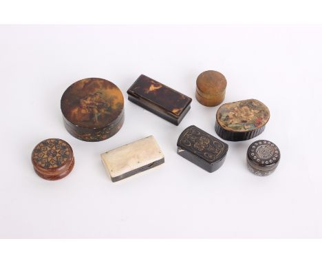 A 19th Century pastoral painted ivory screw lid box, a tortoise shell snuff box, a Tonbridge ware box, a horn snuff box, a Ch