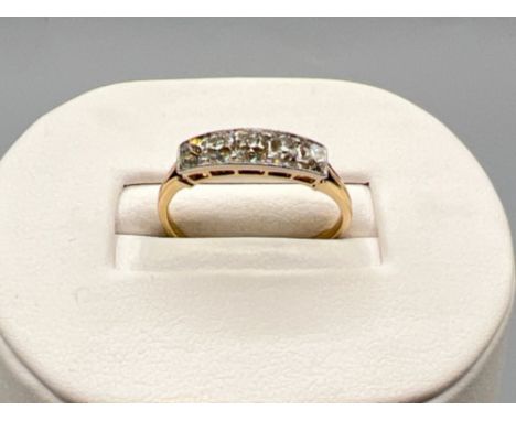 Ladies 18ct gold diamond 5 stone ring, size O (2.05g)