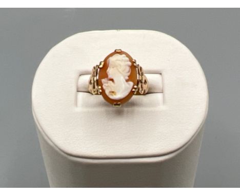 Ladies stunning 9ct gold Cameo ring, size L (2.7g)