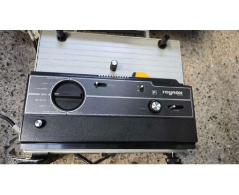 RAYNOX 8mm PROJECTOR IN BOX