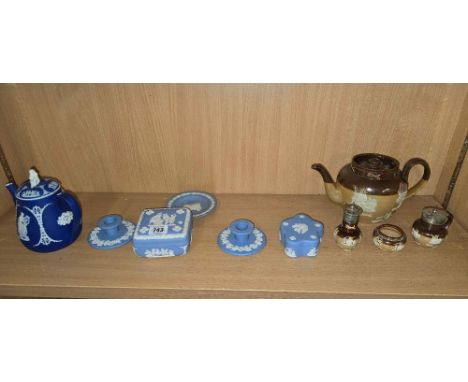 SHELF OF WEDGWOOD