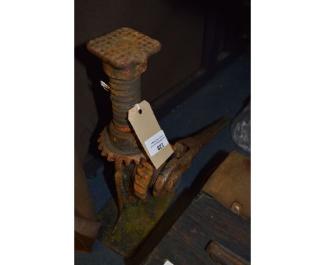Vintage Elite MFG Co. Car Jack 