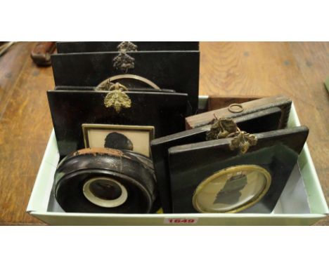 A small quantity of 19th century silhouettes, portrait miniatures, wax miniatures and similar.  Condition Report: 1 x Horse m
