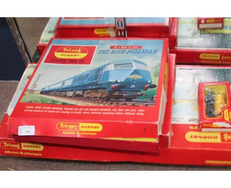 VINTAGE TRI-ANG HORNBY TRAIN SETS (3)
