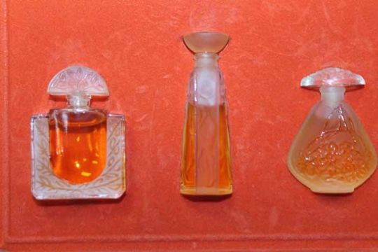 lalique mini perfume bottles