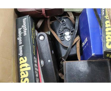 LOT OF VINTAGE CAMERAS AND CAMCORDERS