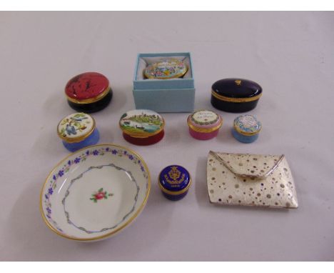 Eight enamel boxes to include Halcyon Days, a Limoges dish and a white metal ladies compact